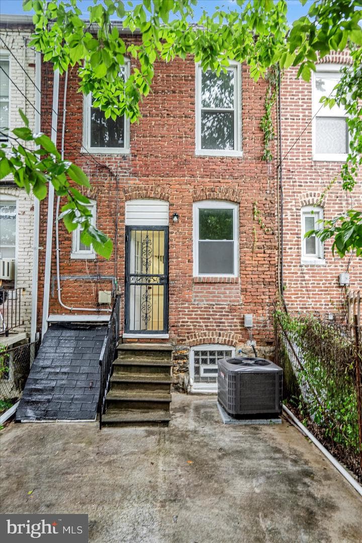 1635 Montpelier Street photo 33
