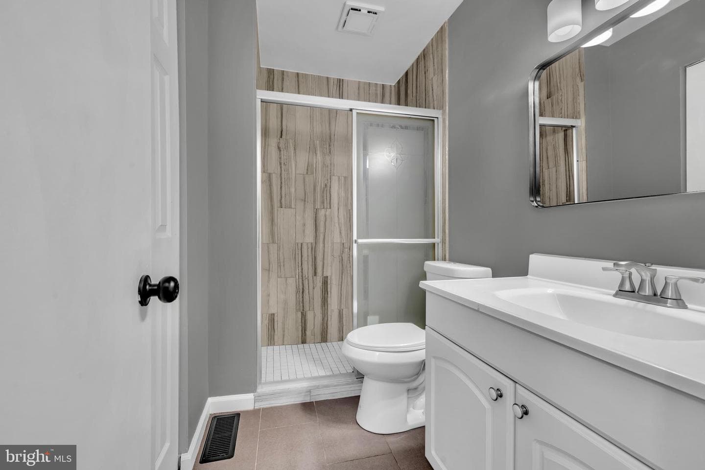 7380 Park Heights Avenue photo 22