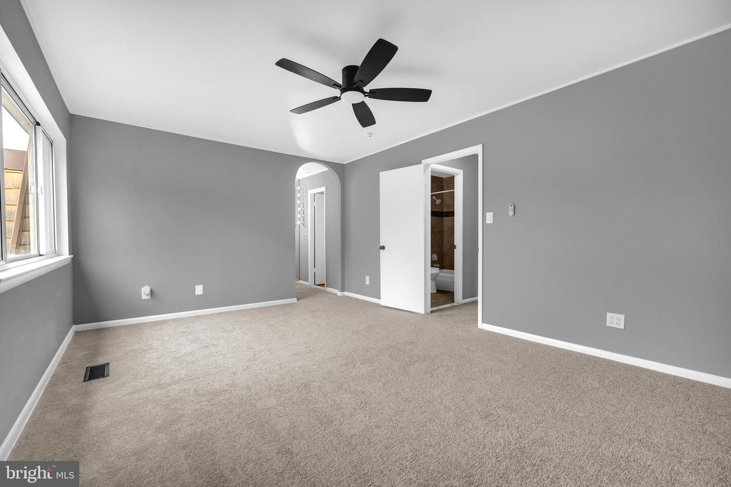 7380 Park Heights Avenue photo 26