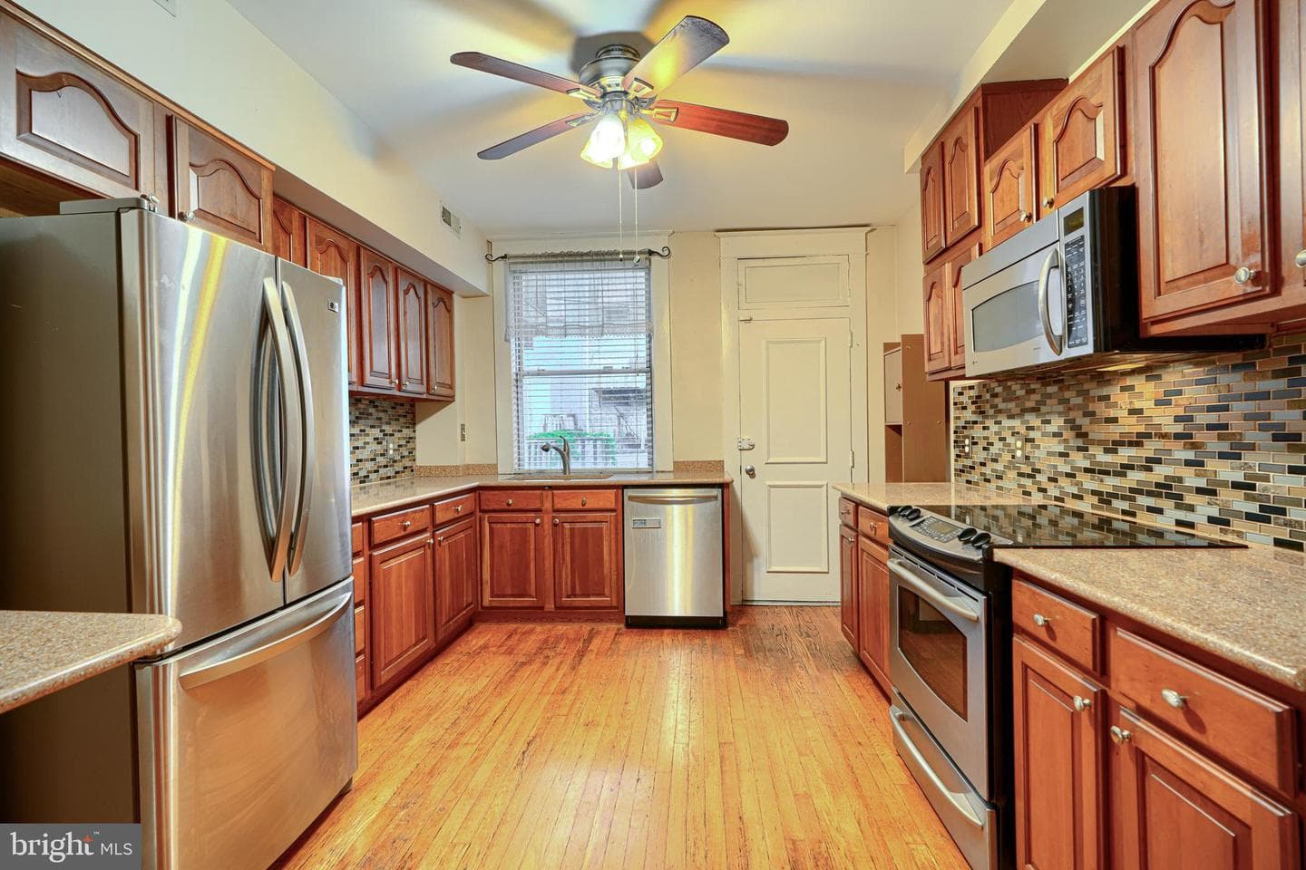 511 S Belnord Avenue photo 9