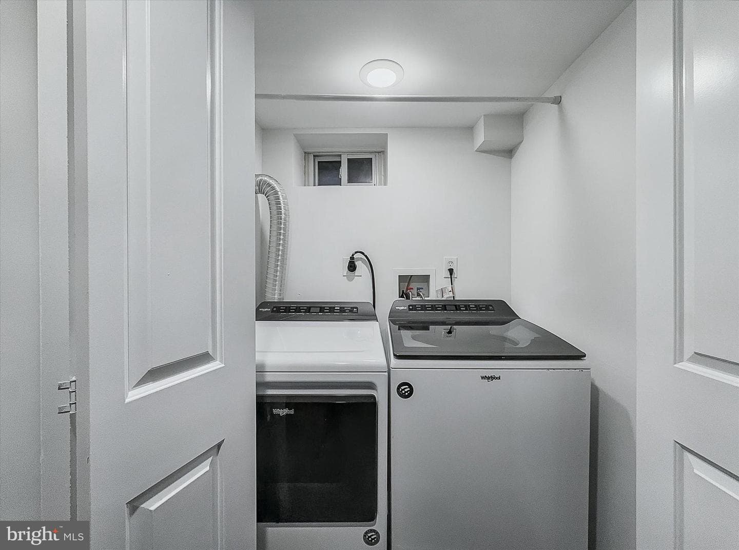 3922 Woodridge Road photo 17