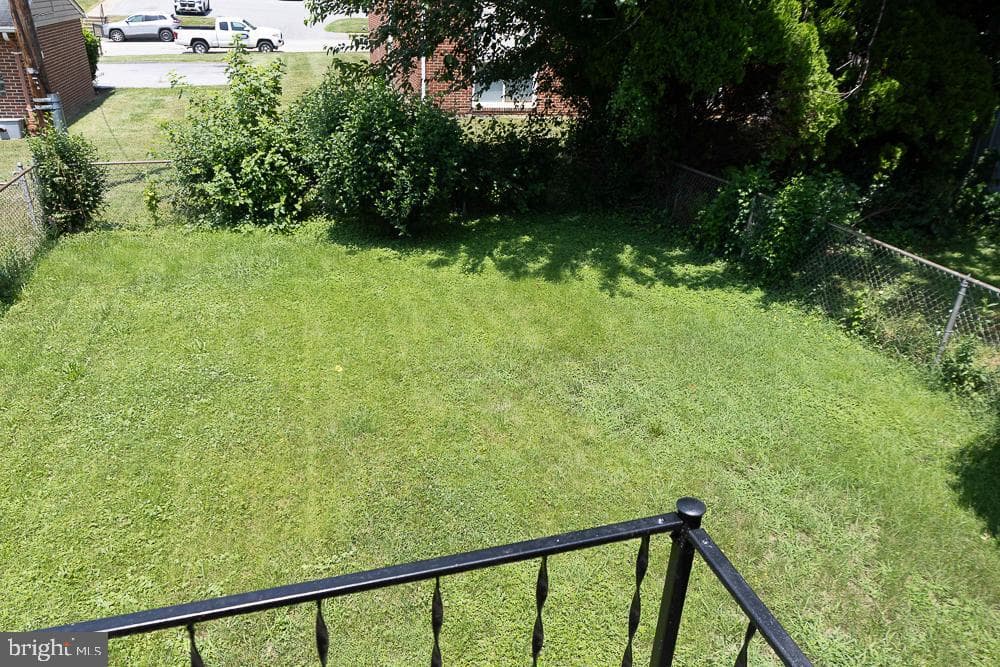 4540 Hazelwood Avenue photo 28