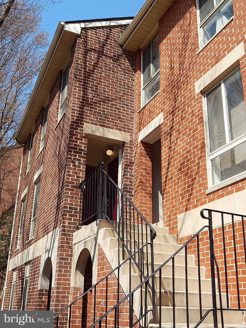 108 W Barre Street #r 48 photo 20