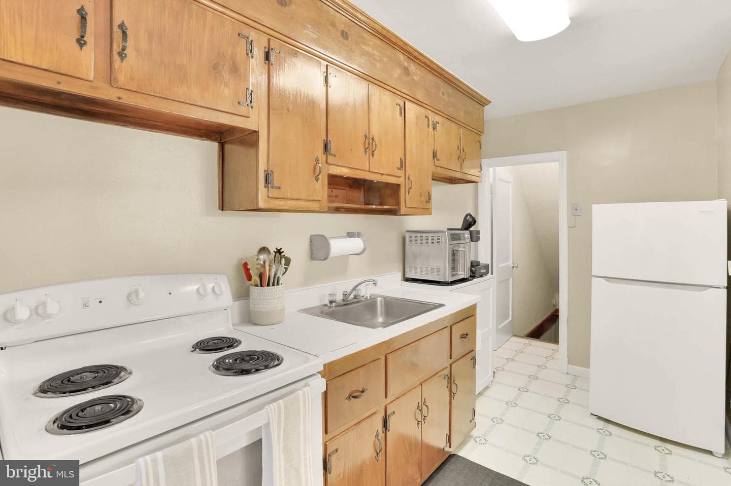 5947 Lillyan Avenue photo 13