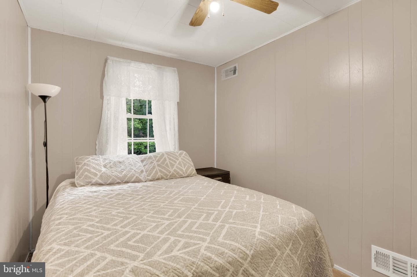 5947 Lillyan Avenue photo 23