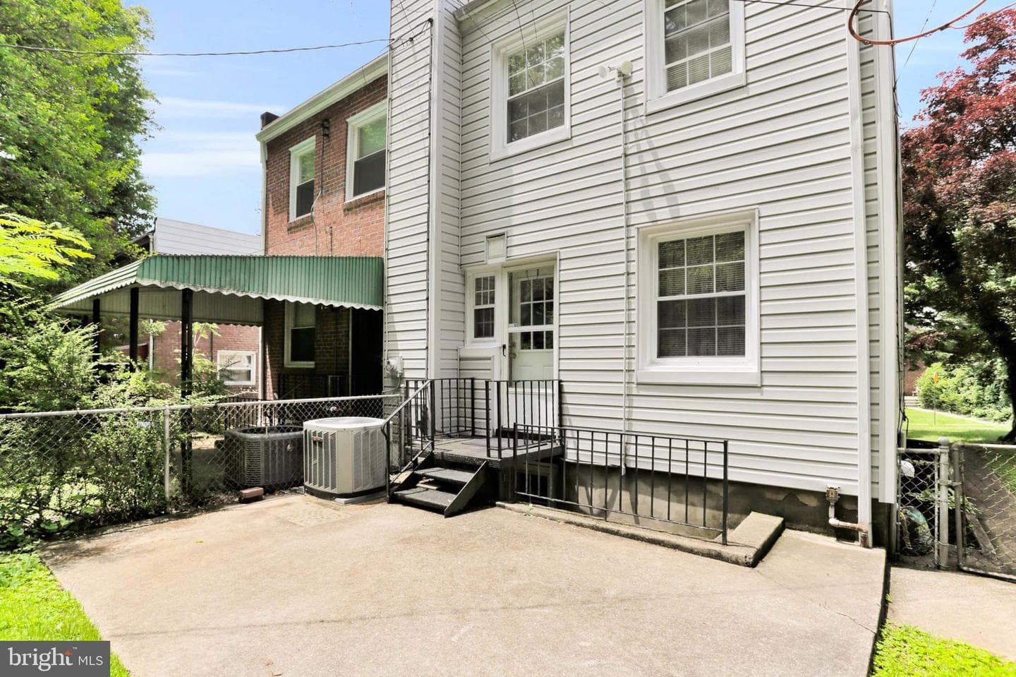 5947 Lillyan Avenue photo 30