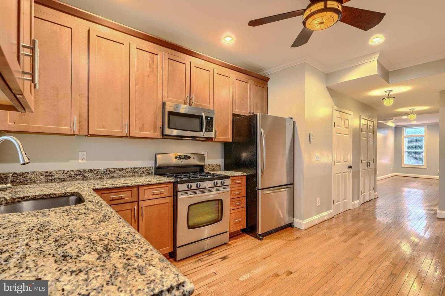 1413 Hull Street photo 11