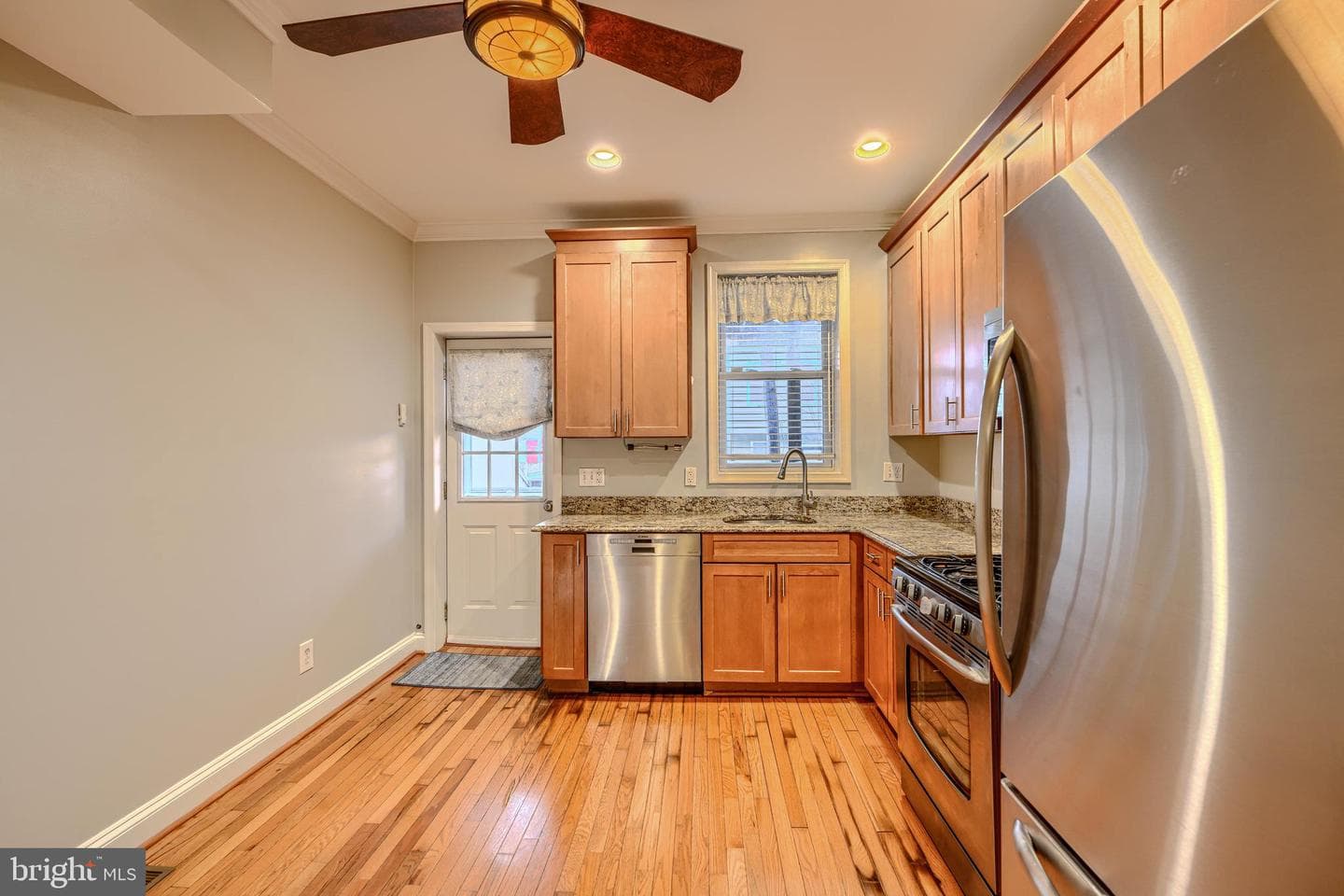 1413 Hull Street photo 12