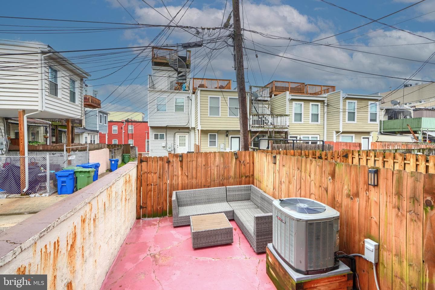 1413 Hull Street photo 35