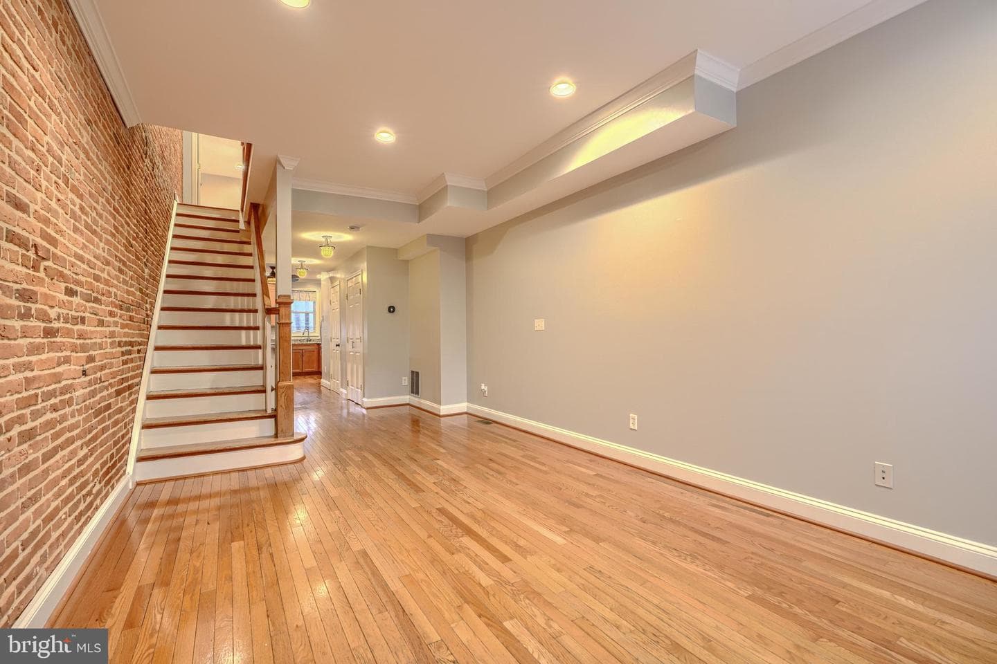 1413 Hull Street photo 5