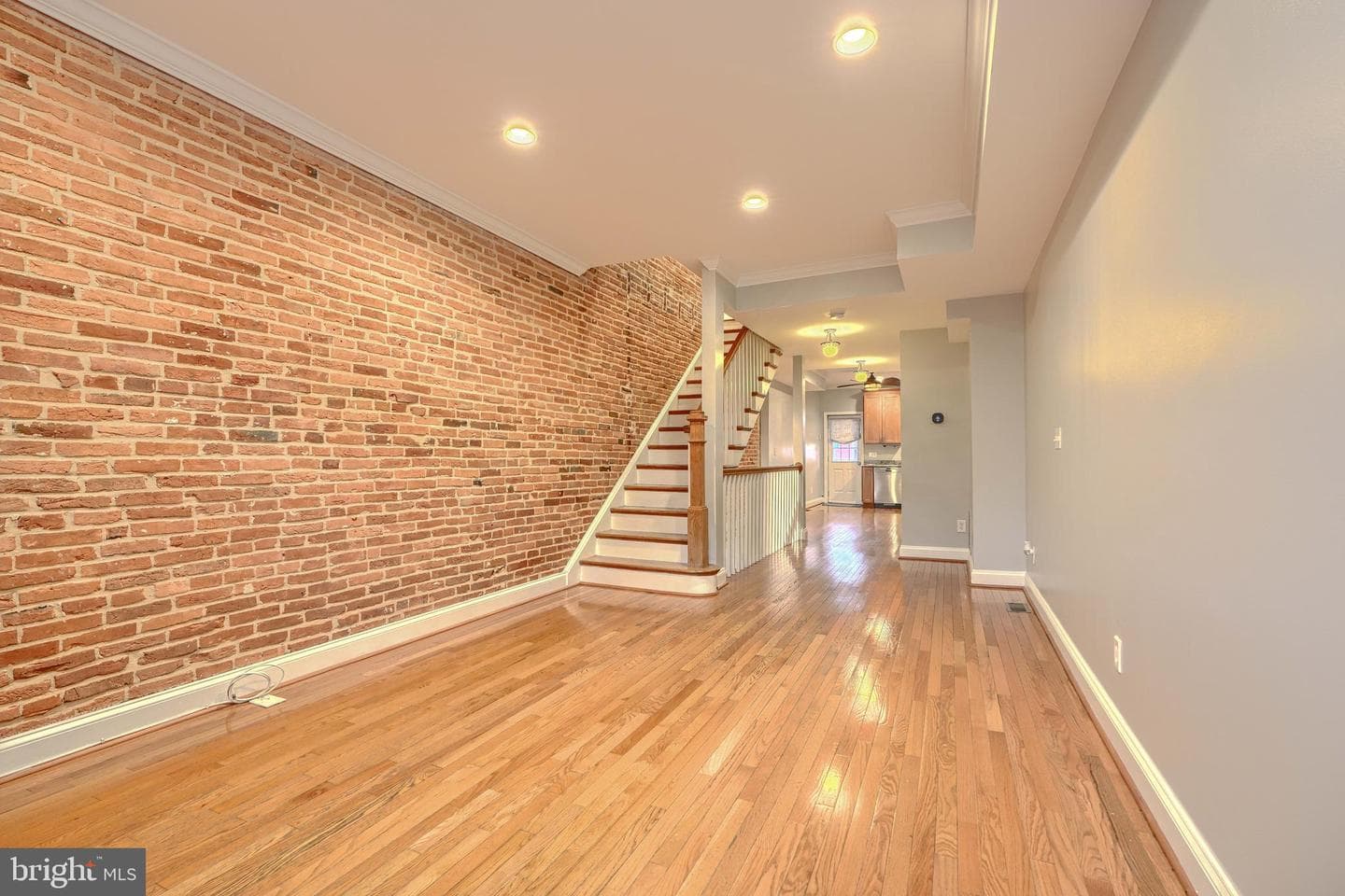 1413 Hull Street photo 6