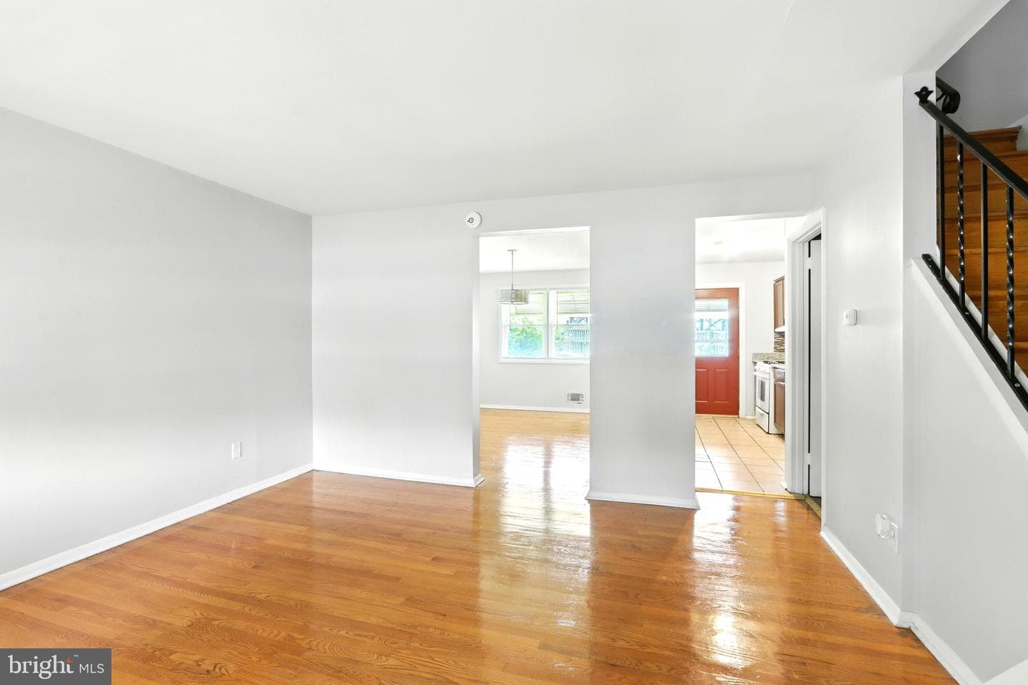 4255 Labyrinth Road photo 3