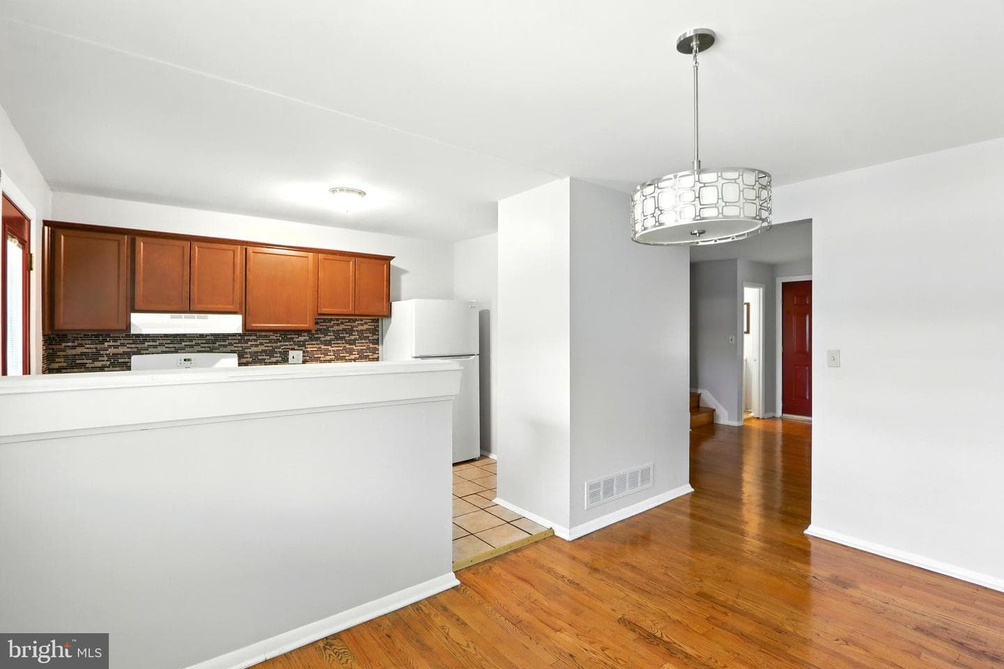 4255 Labyrinth Road photo 6