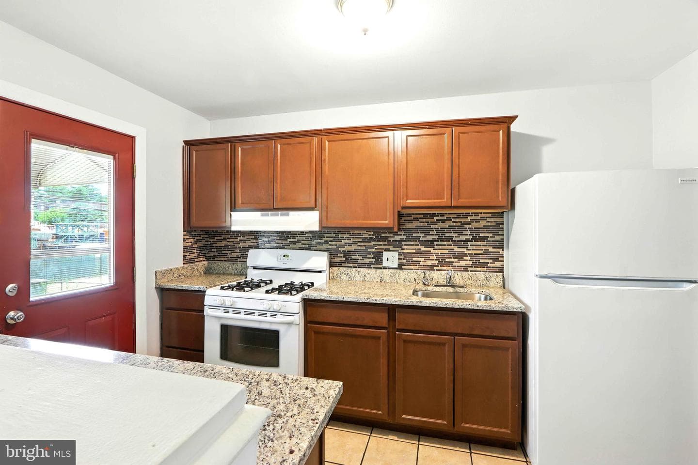 4255 Labyrinth Road photo 8