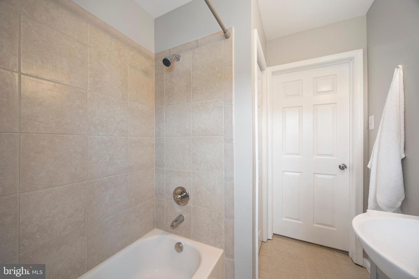 4703 Williston Street photo 22