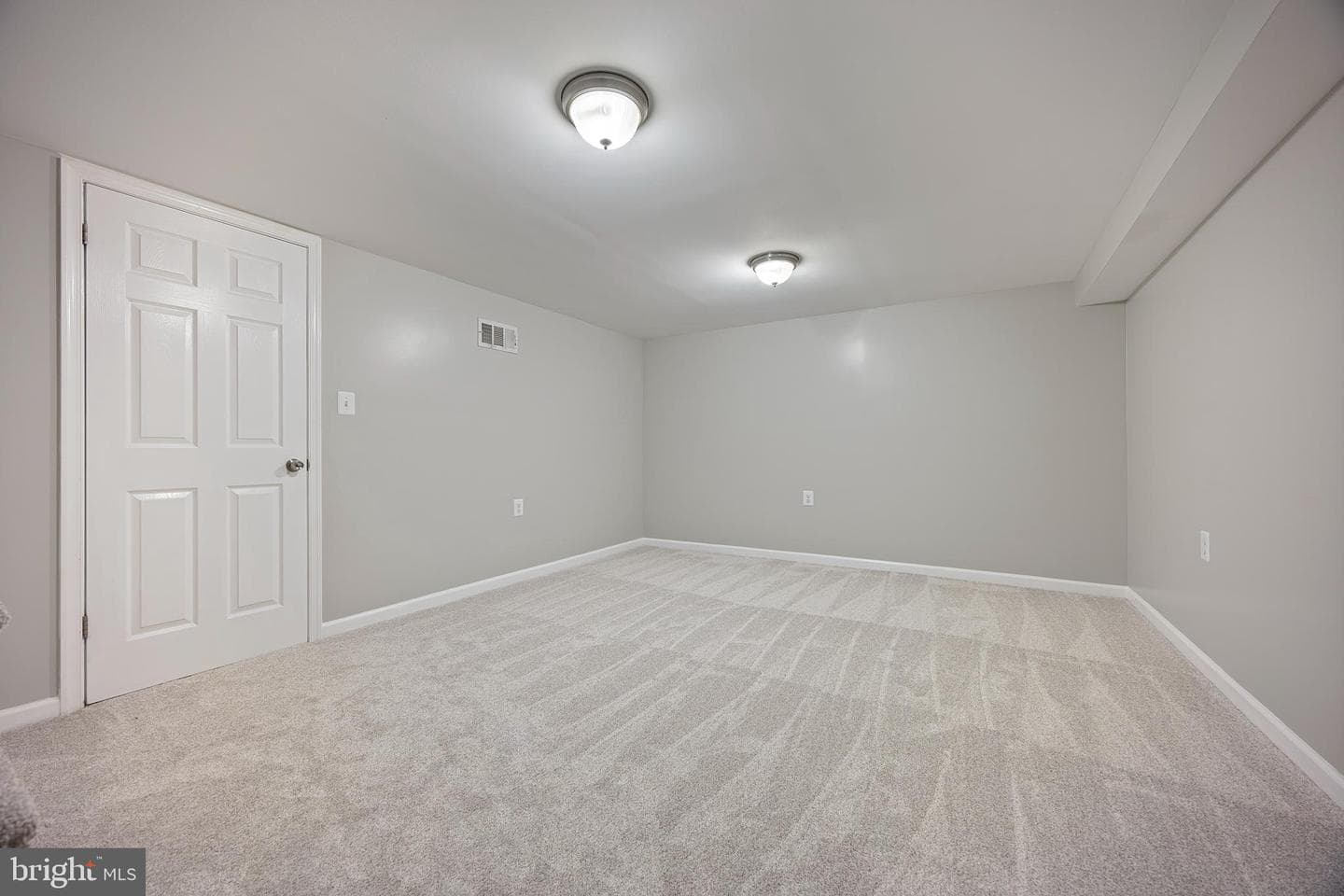 4703 Williston Street photo 24