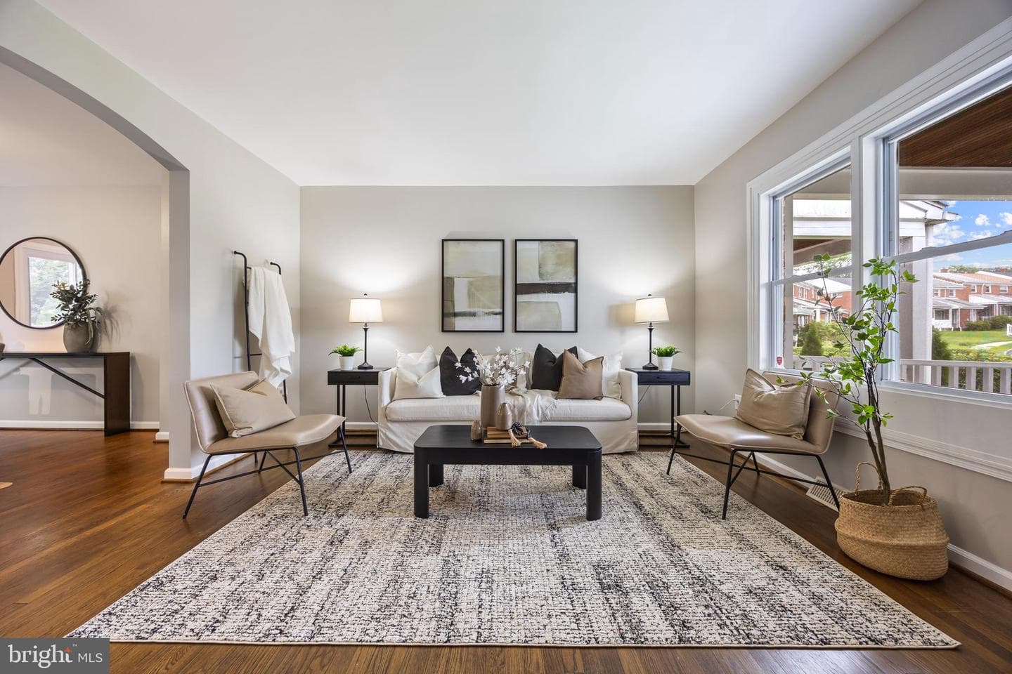 4703 Williston Street photo 4