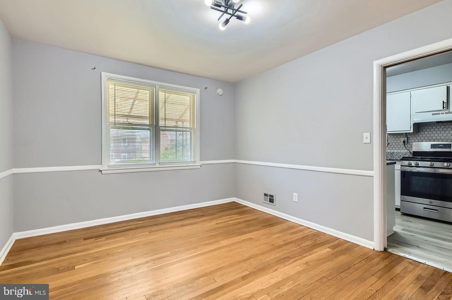 3401 Woodring Avenue photo 8