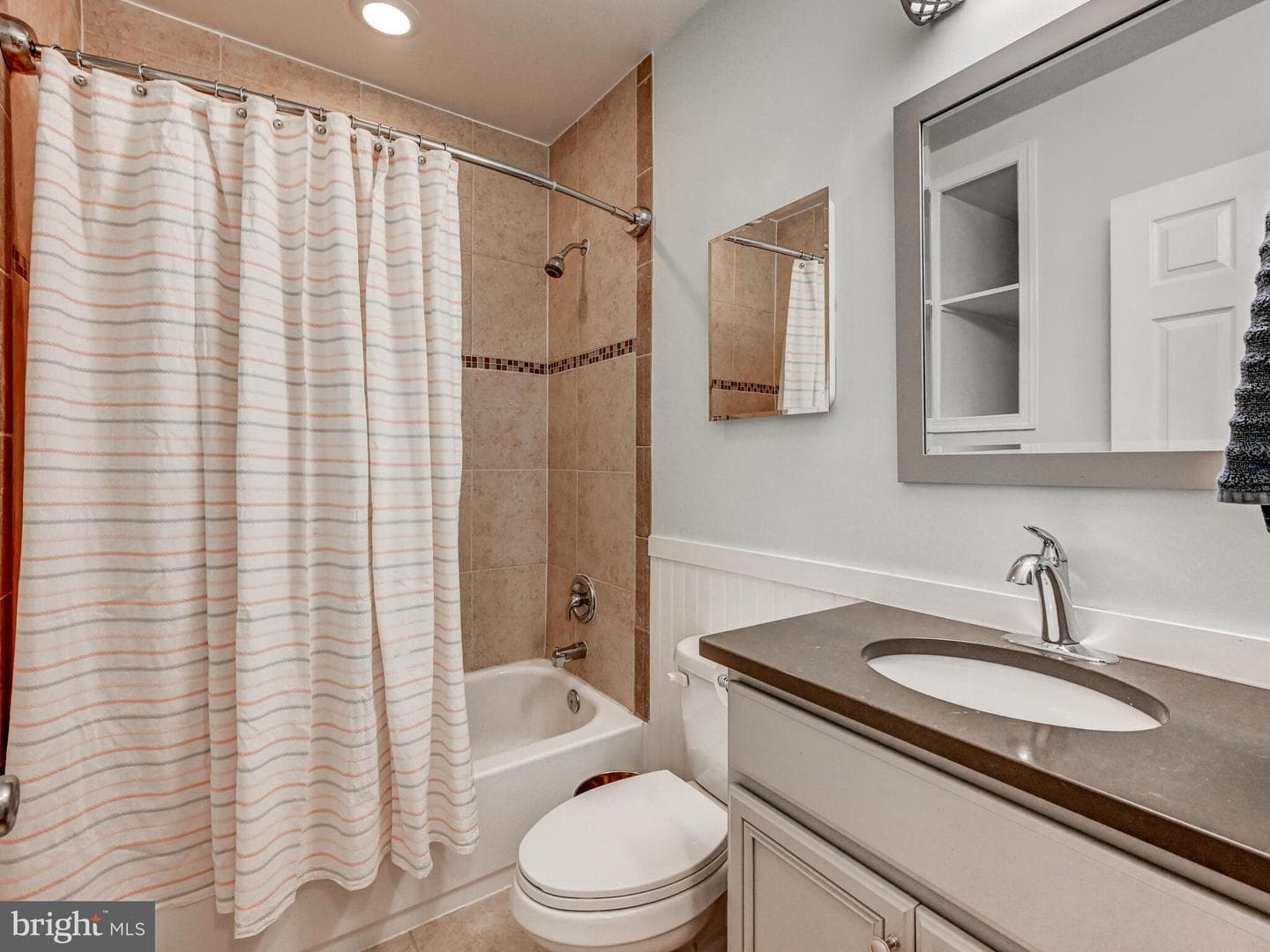 1457 Woodall Street photo 23