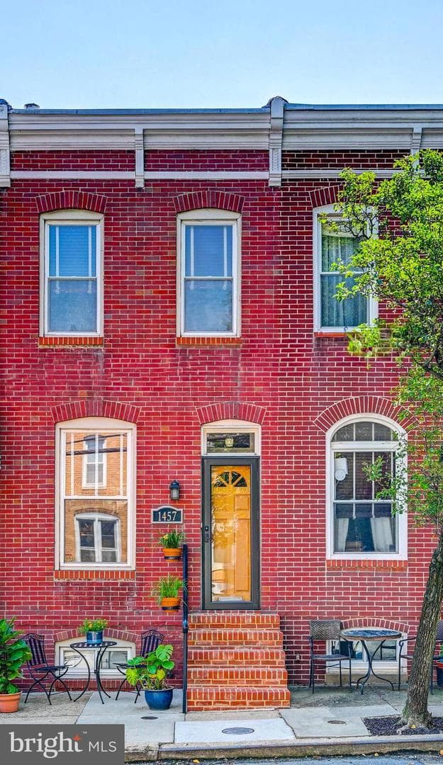 1457 Woodall Street photo 3