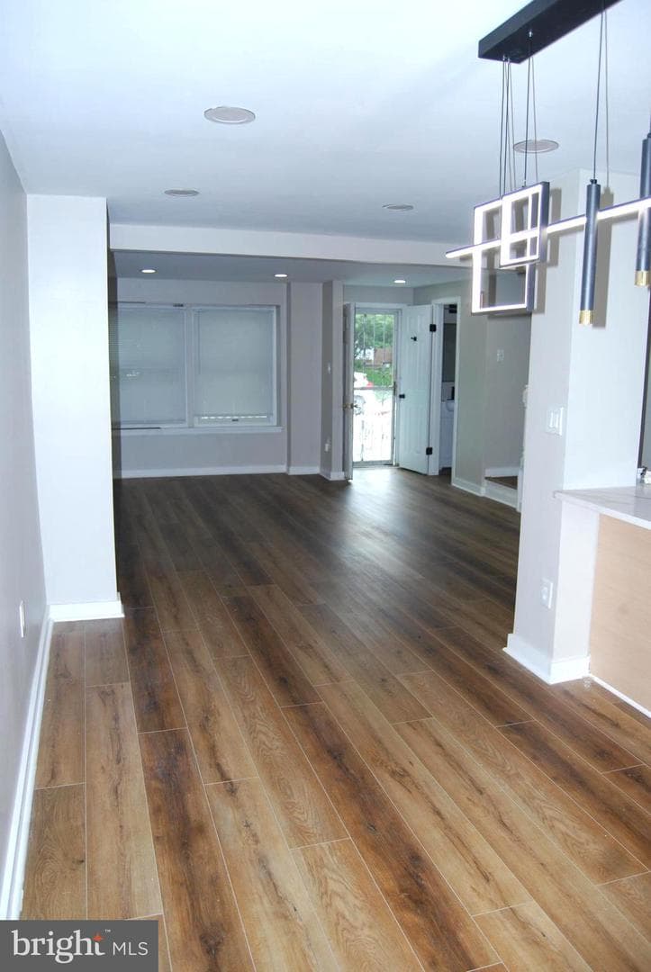 2400 Ridgely Street photo 4