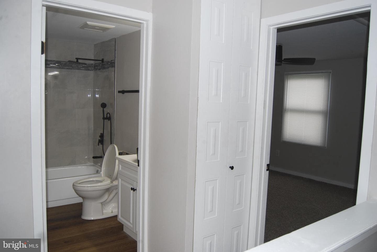 2400 Ridgely Street photo 8