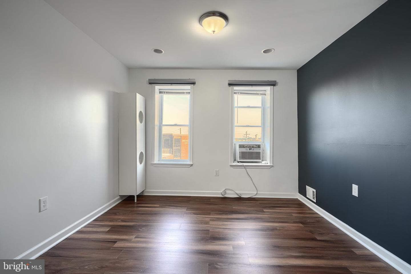 930 Washington Boulevard photo 20