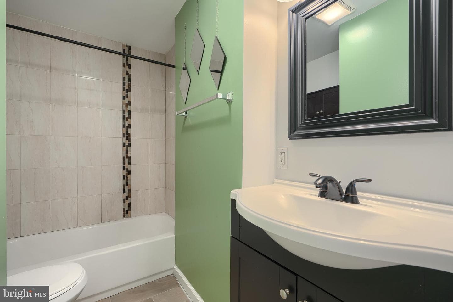 930 Washington Boulevard photo 25