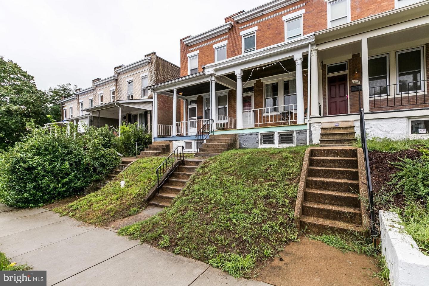 304 W 31st Street photo 1