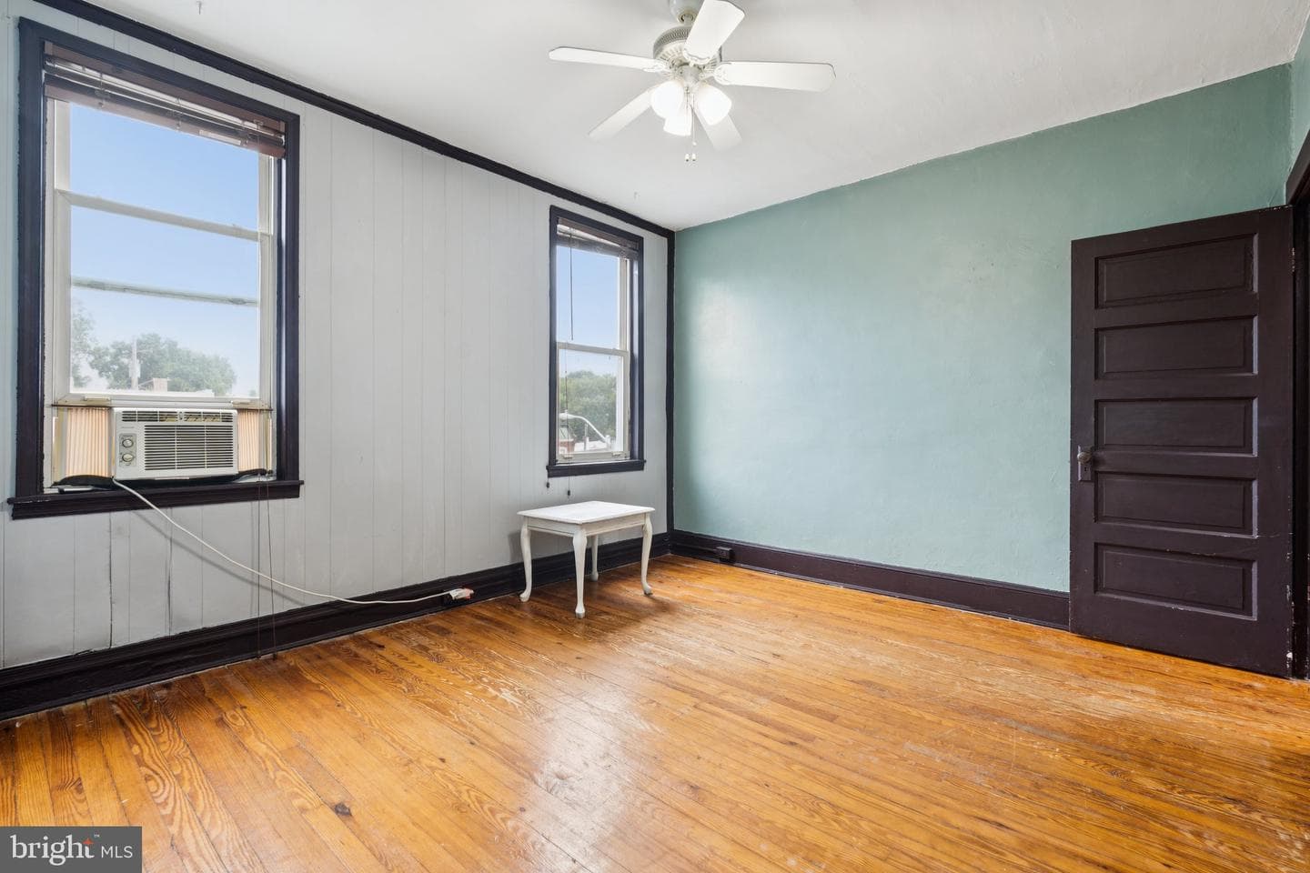 304 W 31st Street photo 17