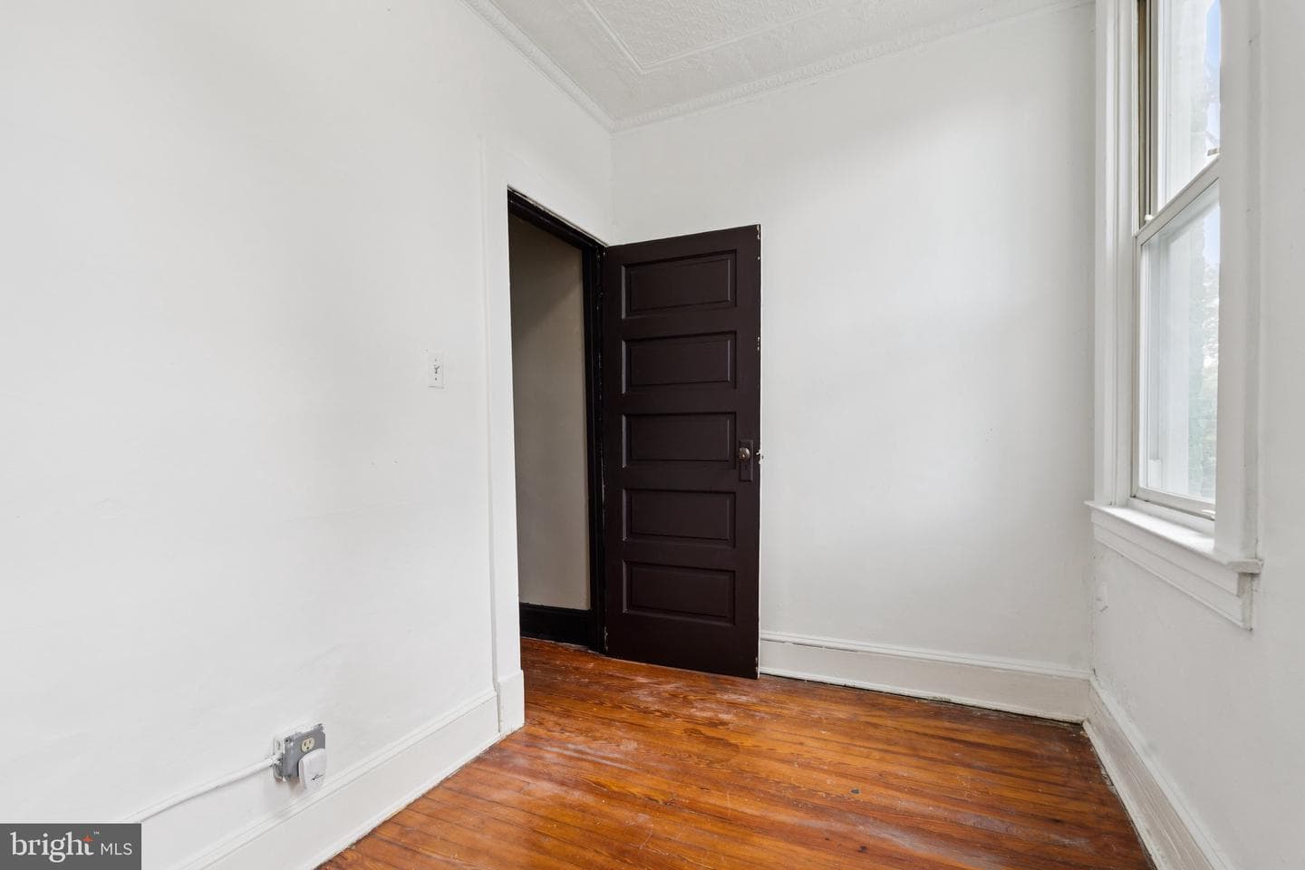 304 W 31st Street photo 25