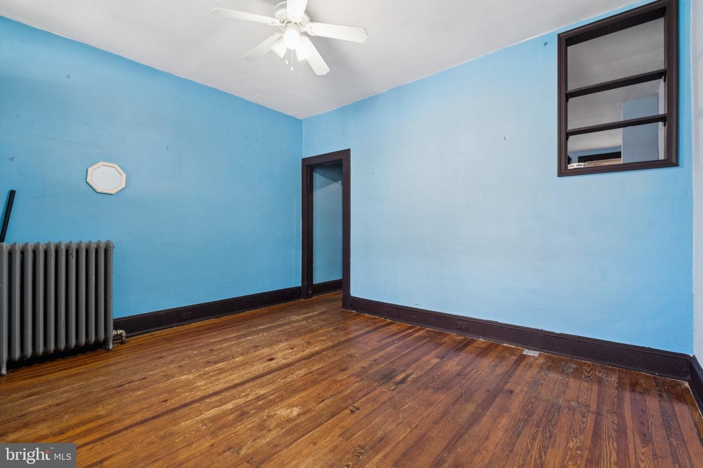 304 W 31st Street photo 3