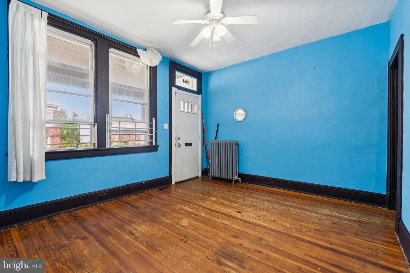 304 W 31st Street photo 5