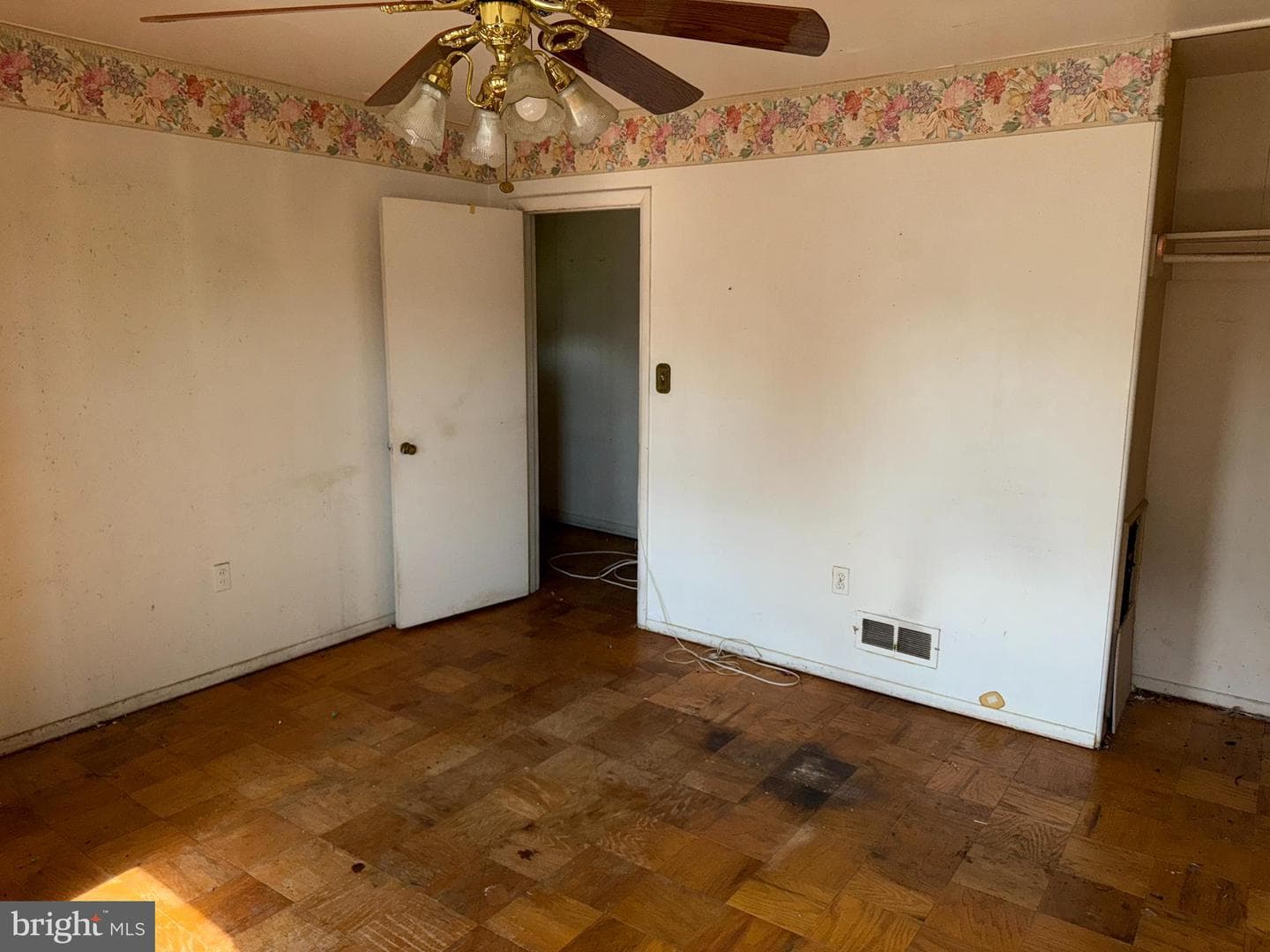 4800 Midline Road photo 10