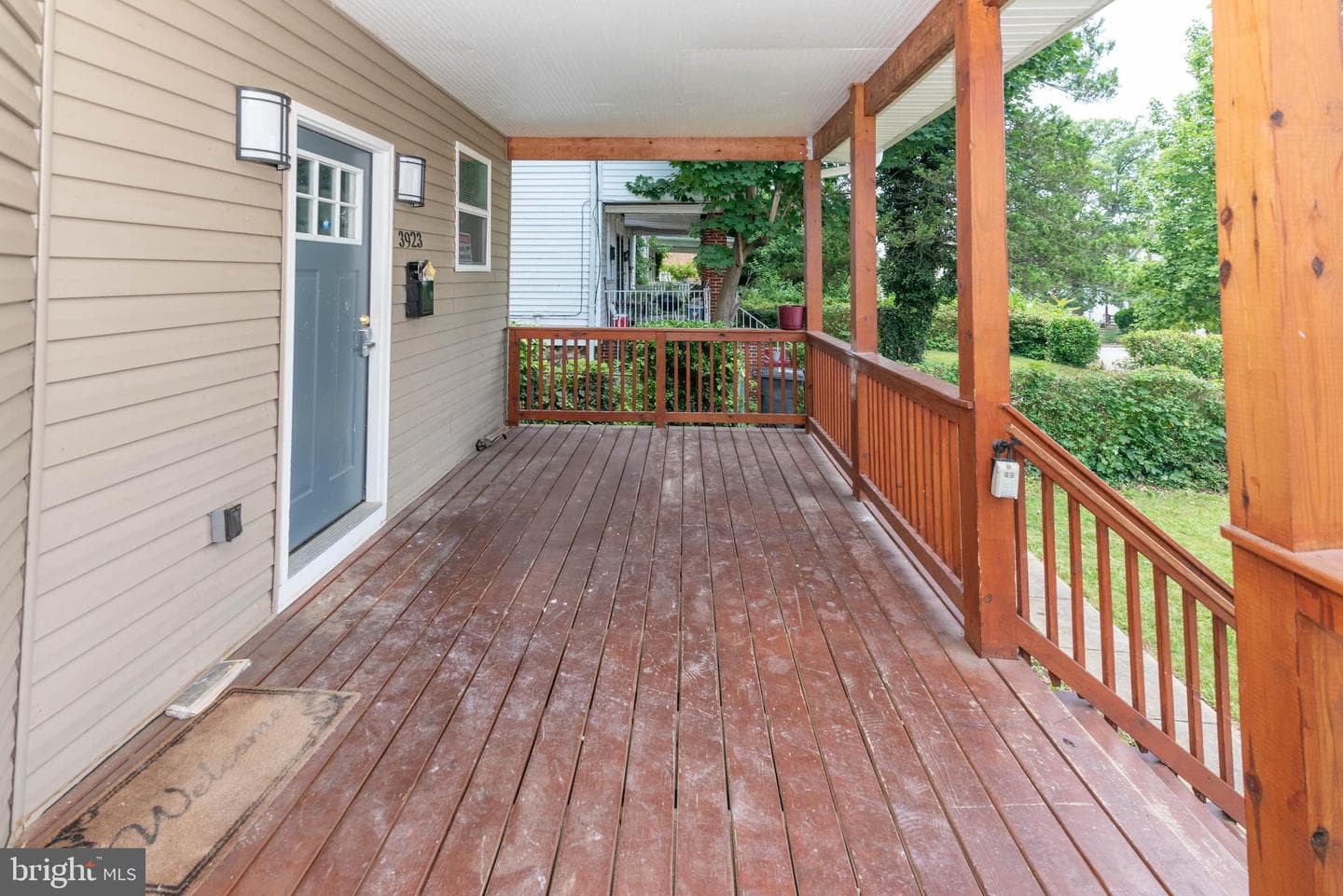 3923 Fairview Avenue photo 2