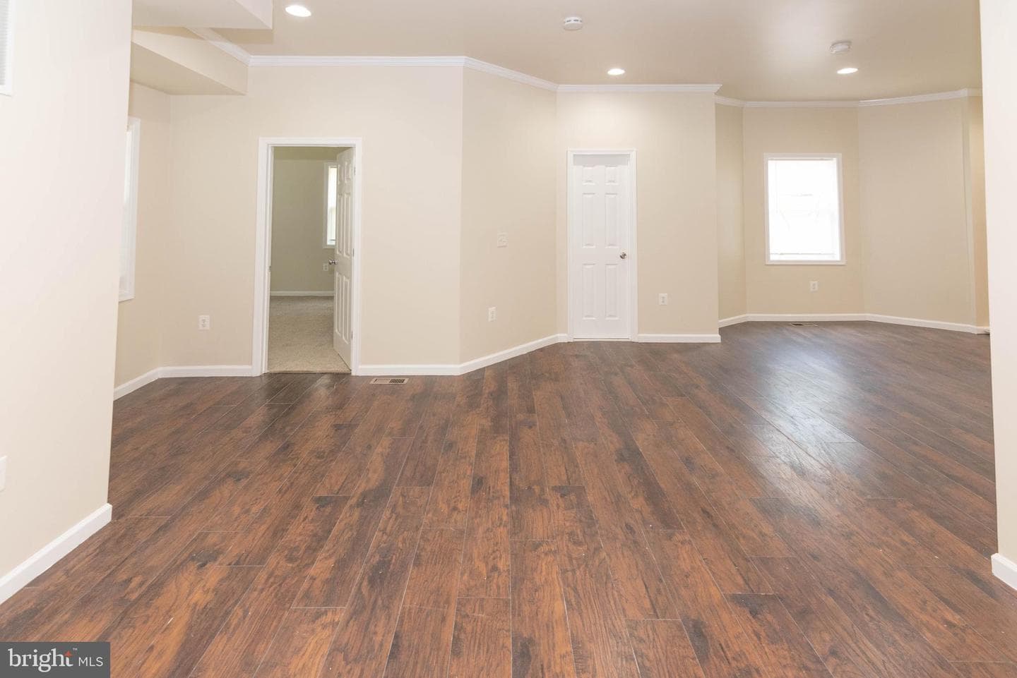 3923 Fairview Avenue photo 4