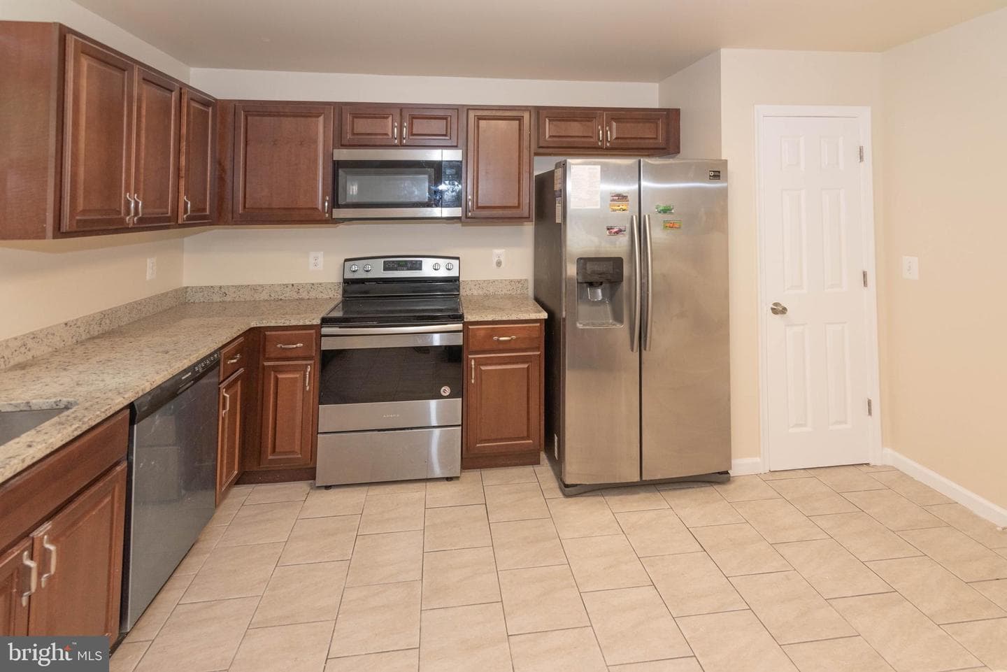 3923 Fairview Avenue photo 8