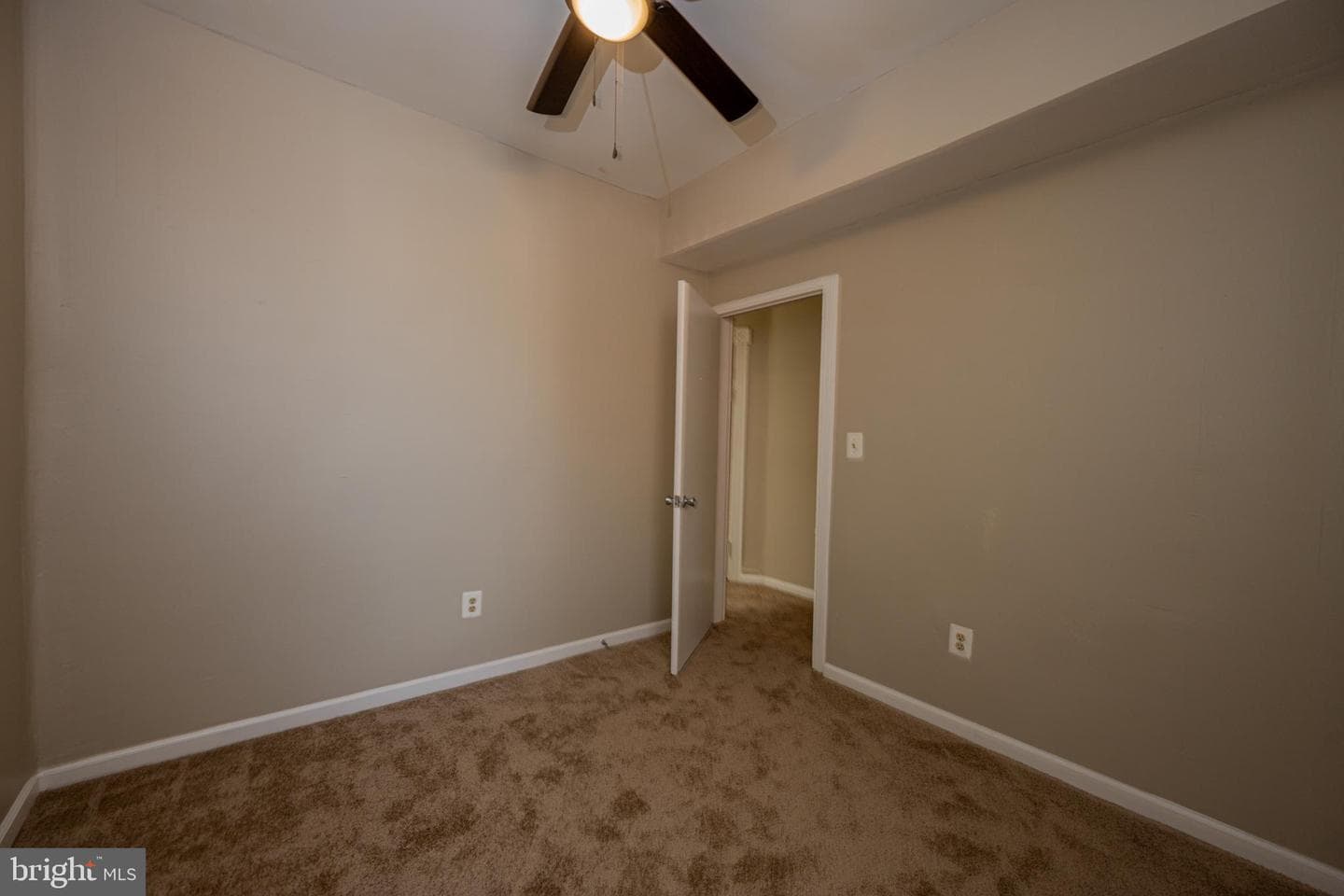 2812 Auchentoroly Terrace photo 20