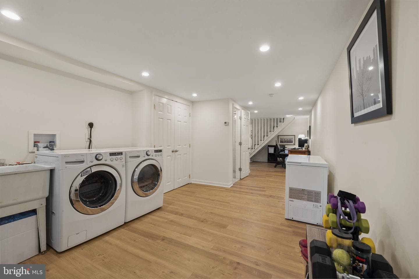 3301 Beech Avenue photo 30