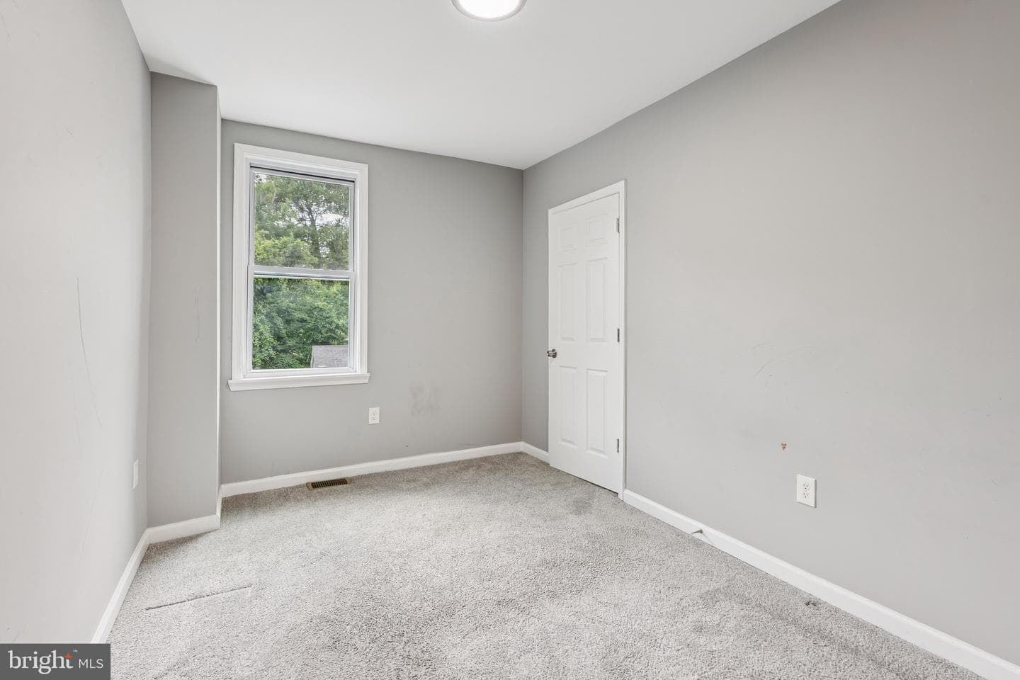 4506 Elsrode Avenue photo 11