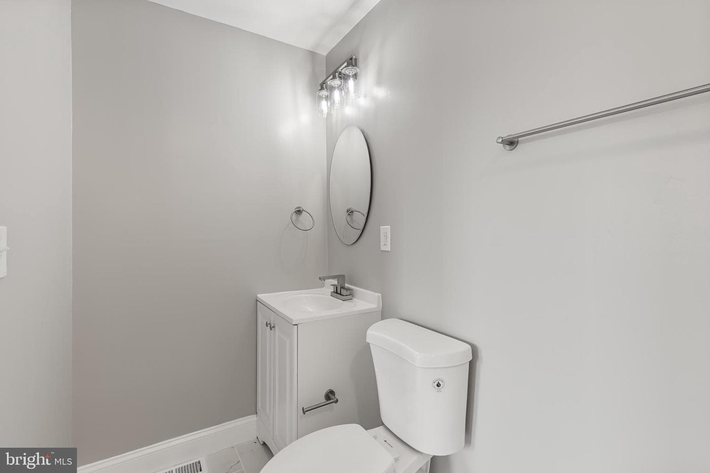 2202 Clifton Avenue photo 12