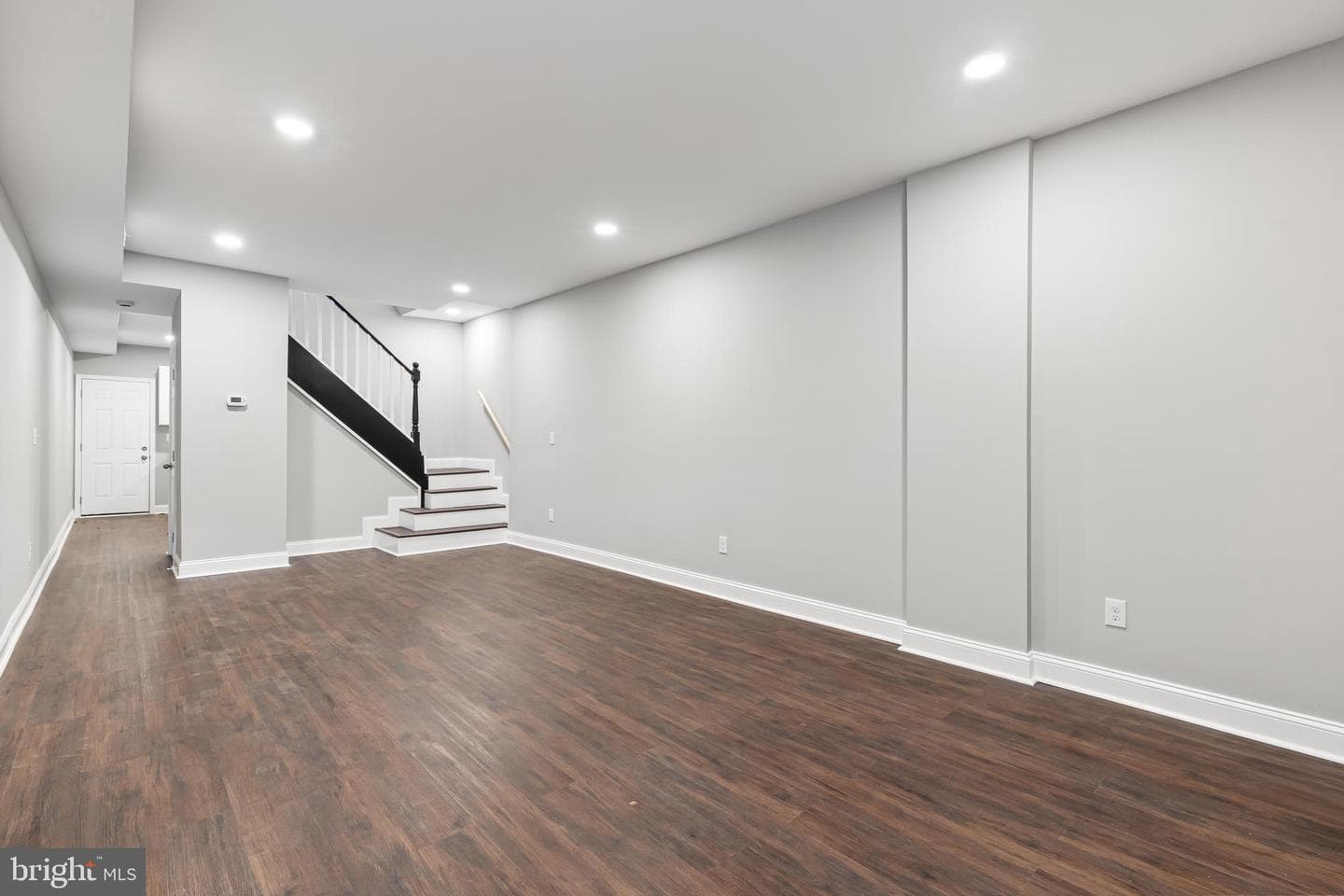 2202 Clifton Avenue photo 2