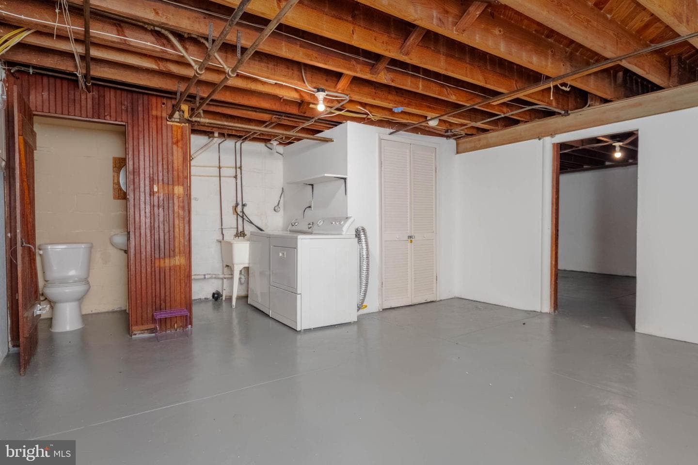 1325 Crofton Road photo 18