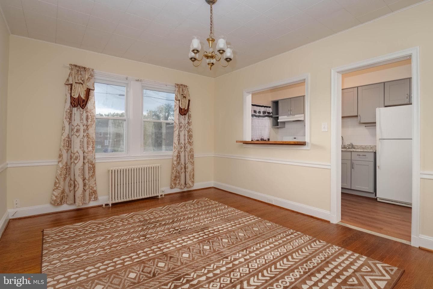 1325 Crofton Road photo 4