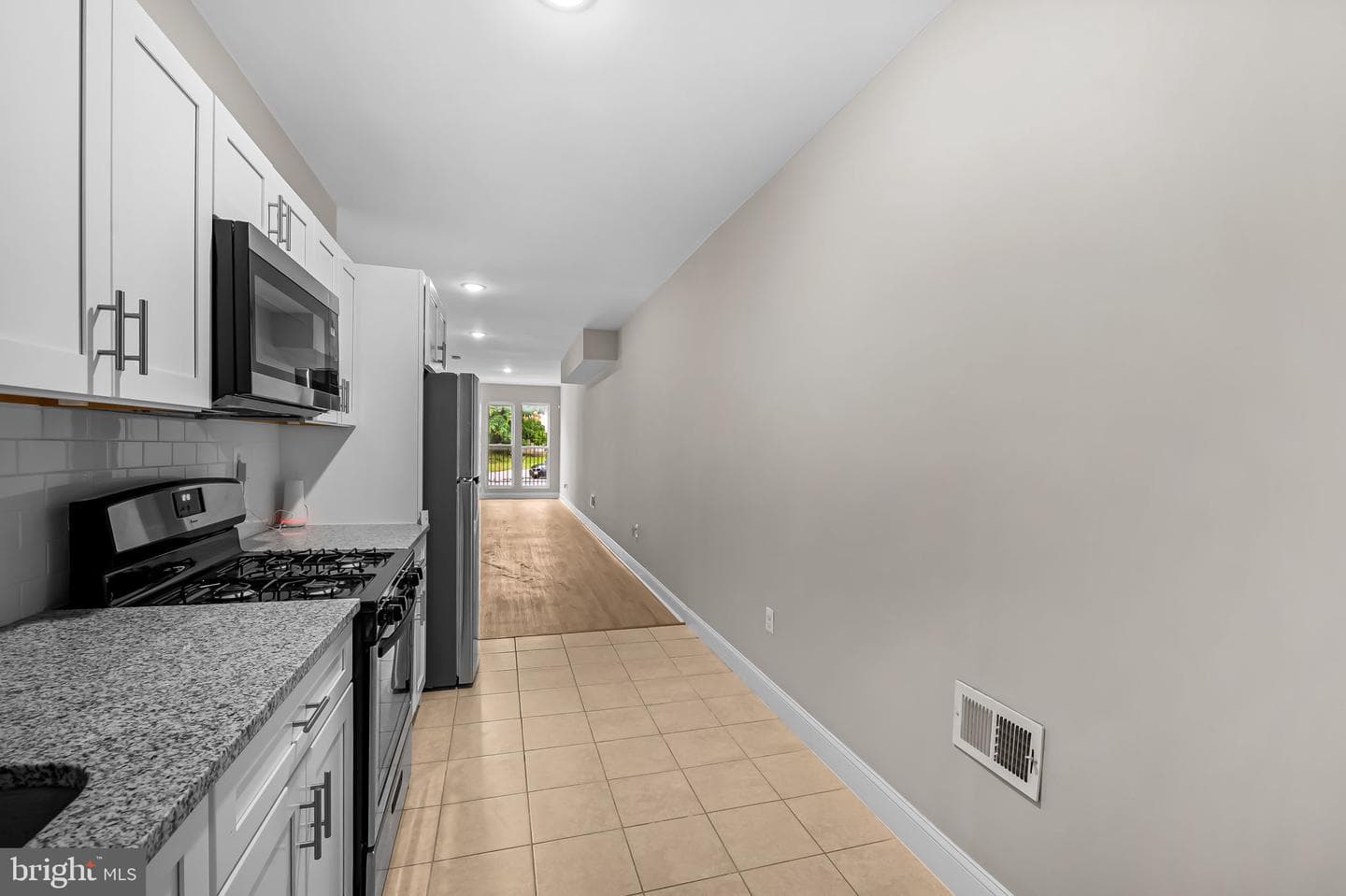 1605 Clifton Avenue photo 13