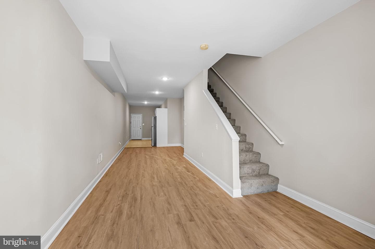 1605 Clifton Avenue photo 7