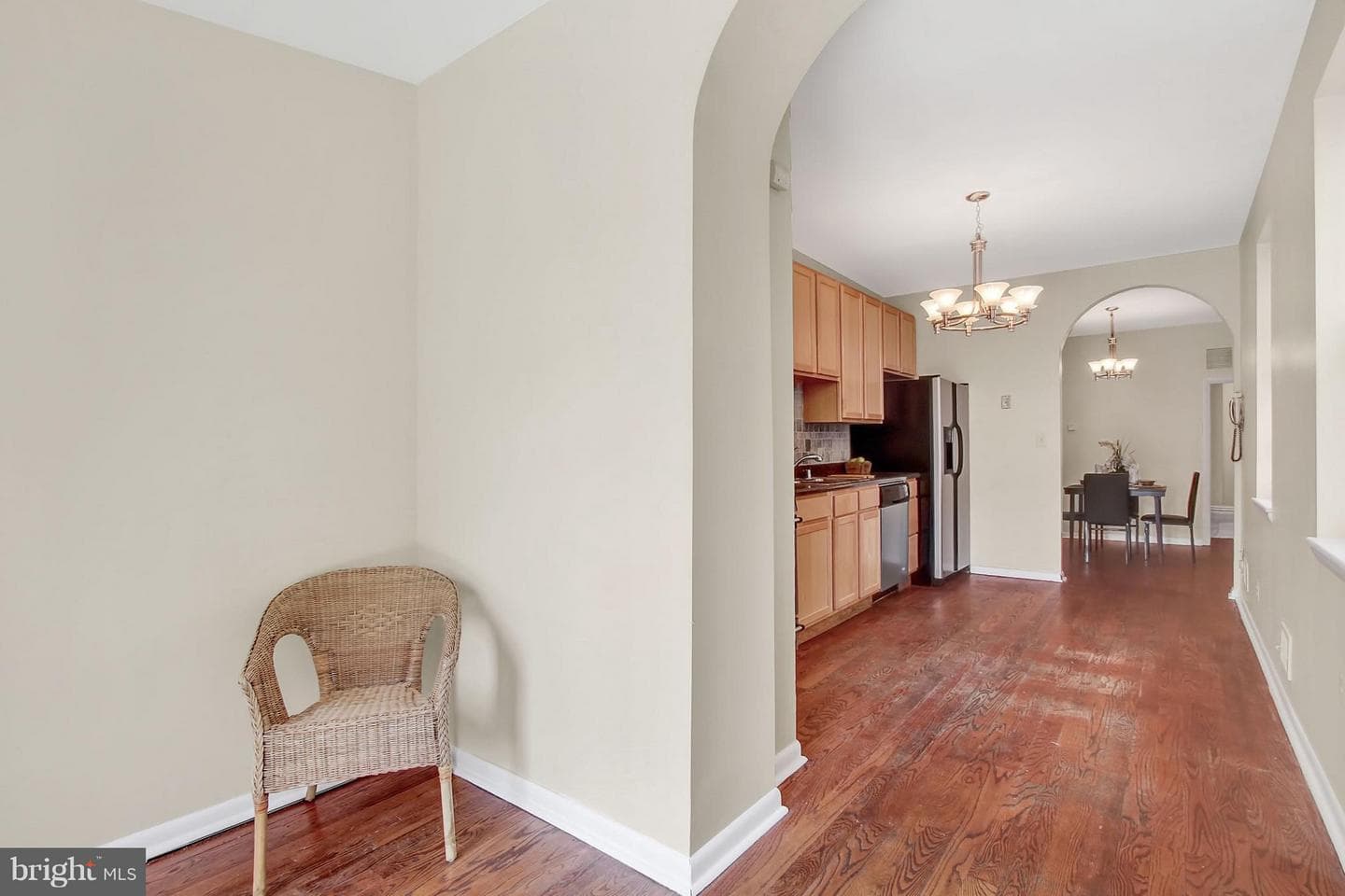 1029 S Hanover Street photo 14