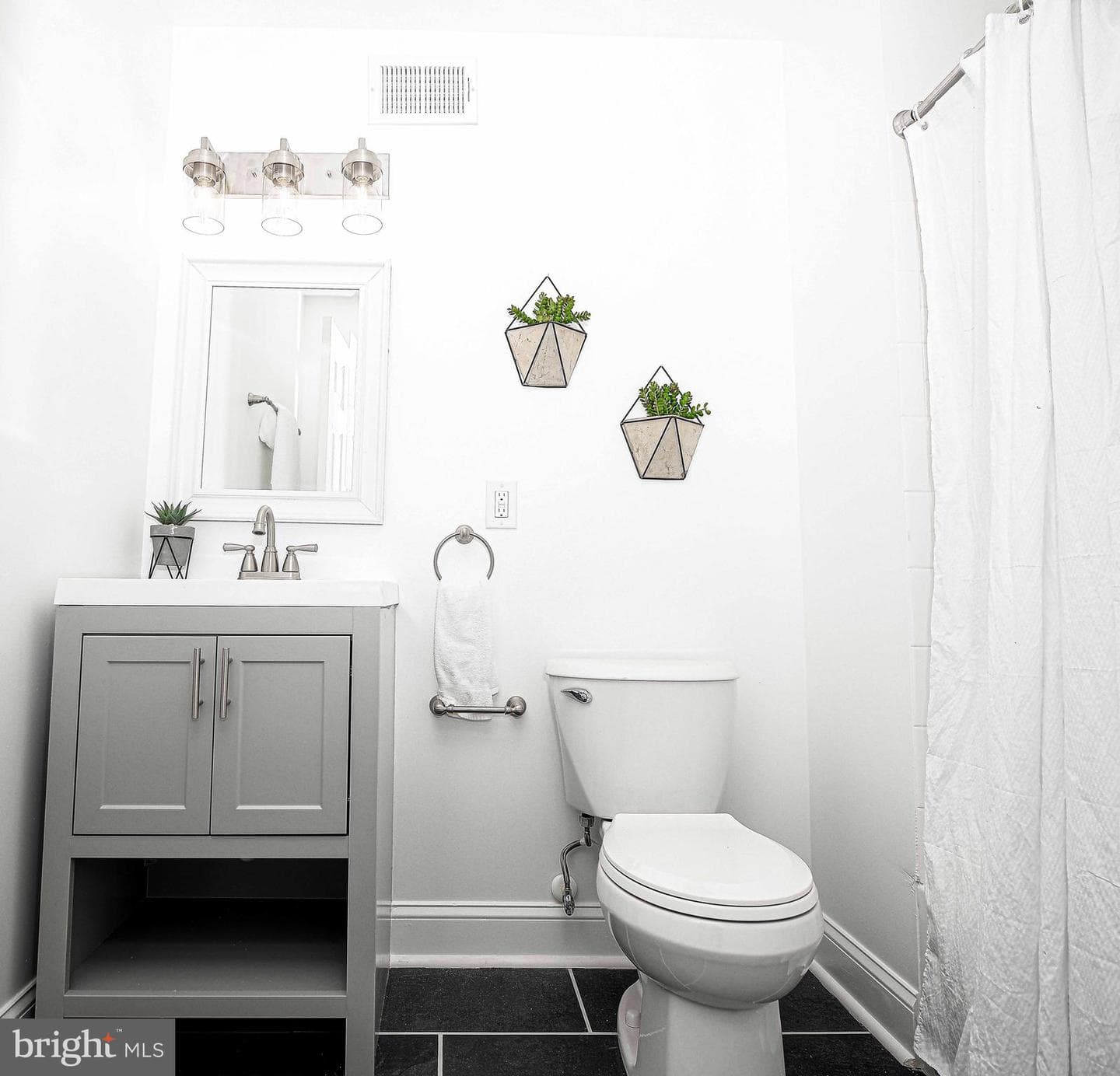 3031 Mcelderry Street photo 17