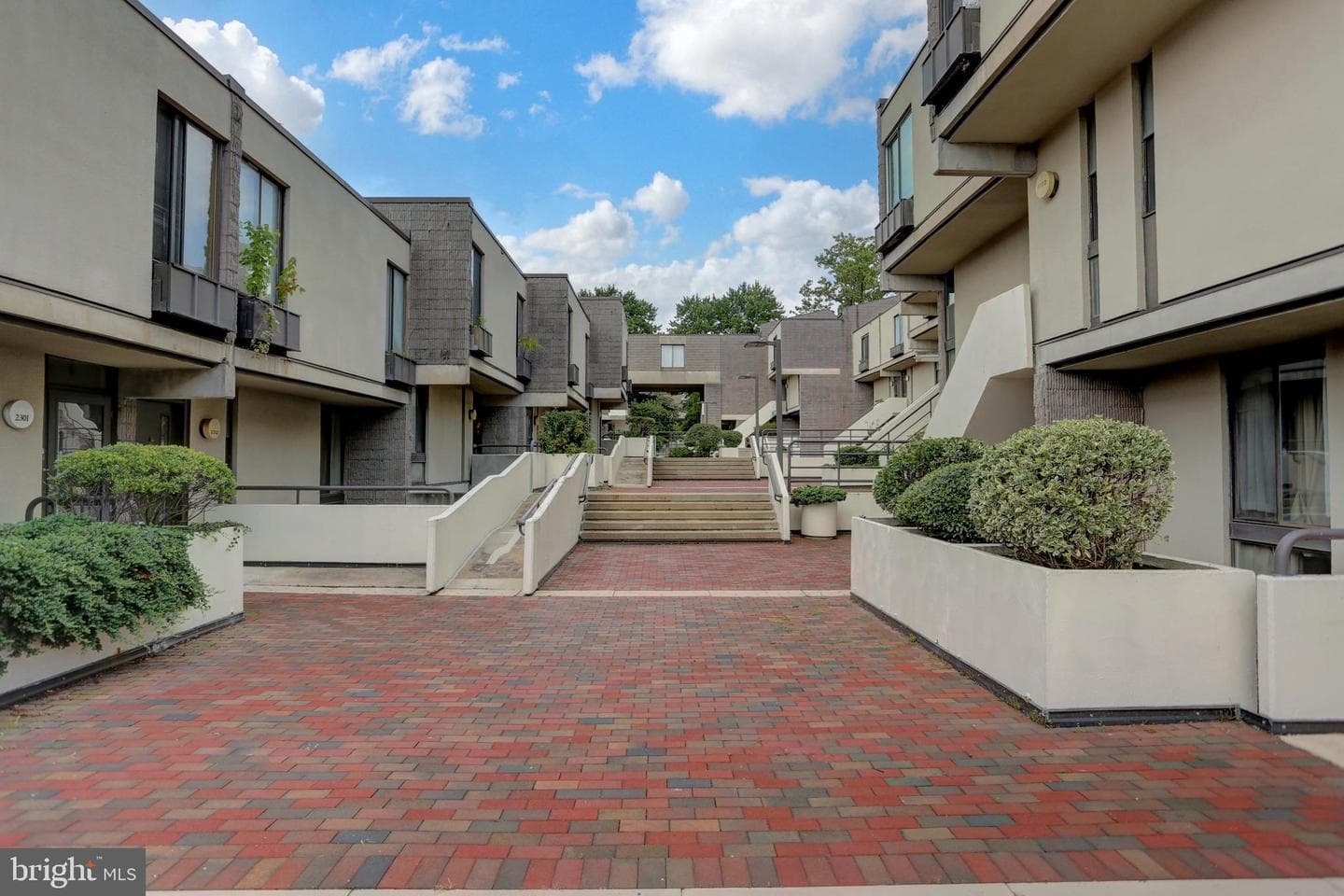 2307 Pennyroyal Terrace photo 48