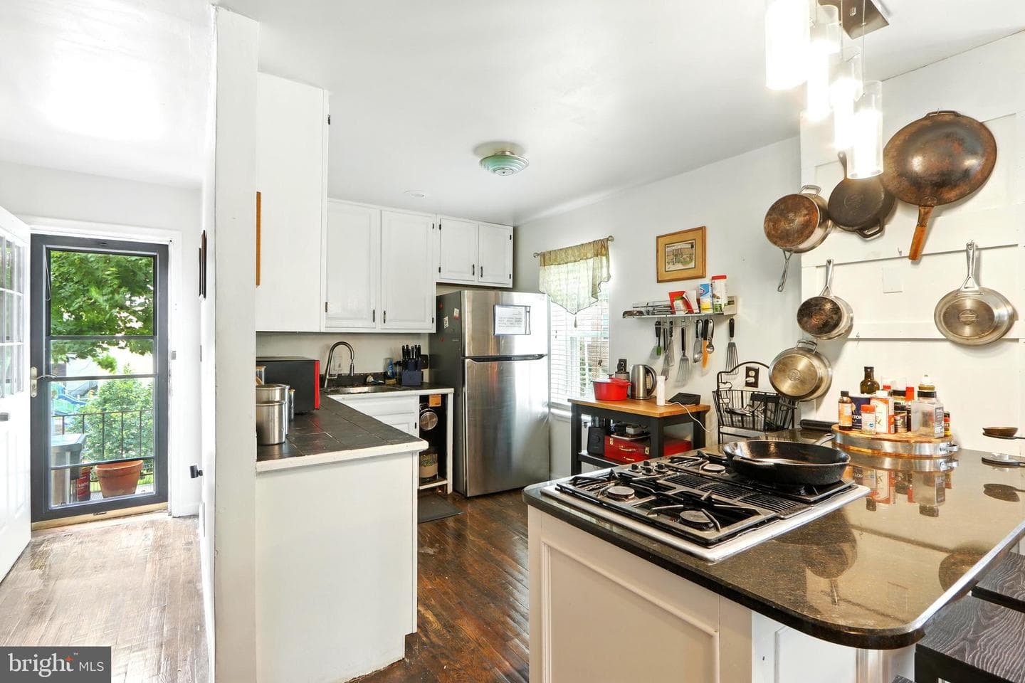 401 E Lafayette Avenue photo 24